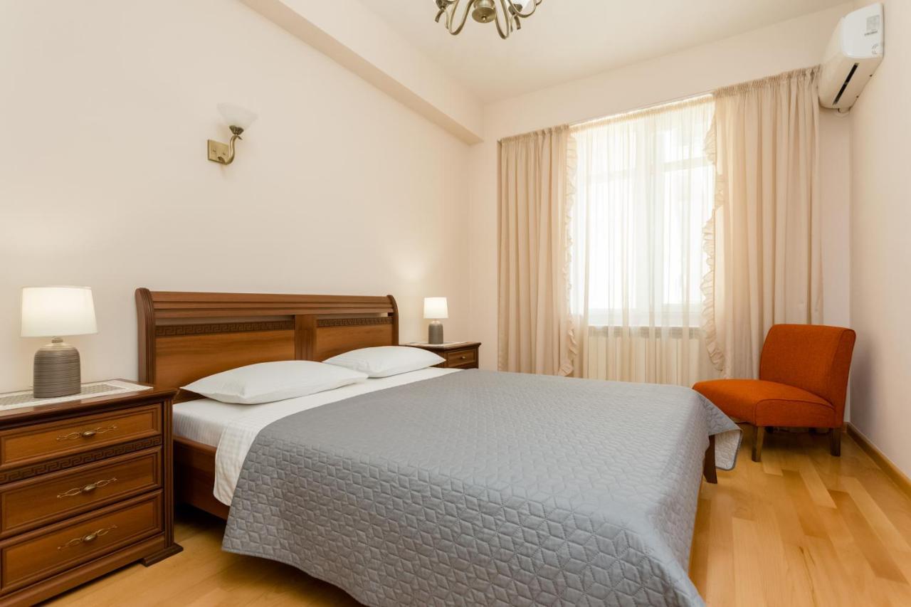 Downtown Two-Bedroom Apartment Ll Tbilisi Buitenkant foto