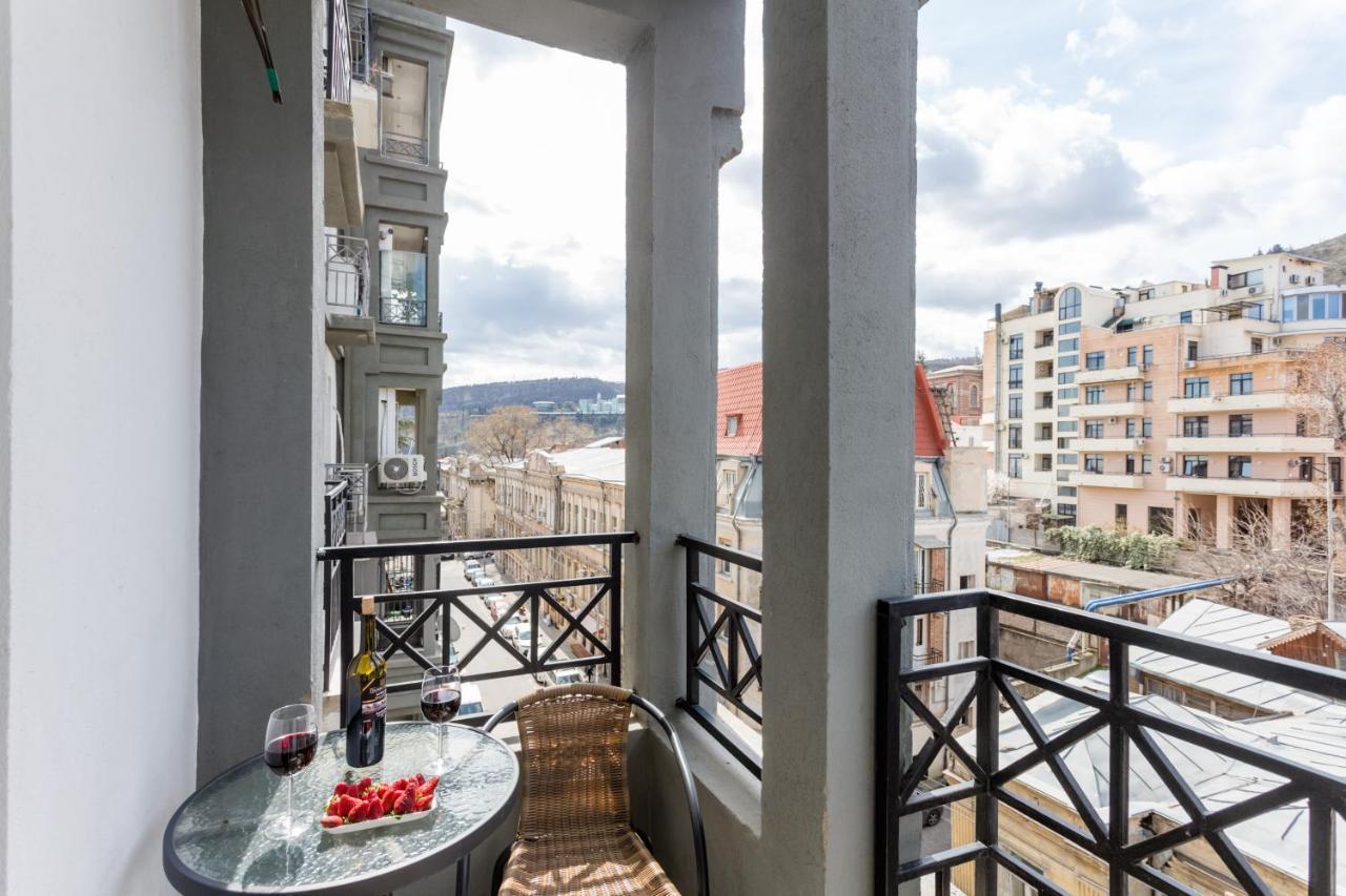 Downtown Two-Bedroom Apartment Ll Tbilisi Buitenkant foto