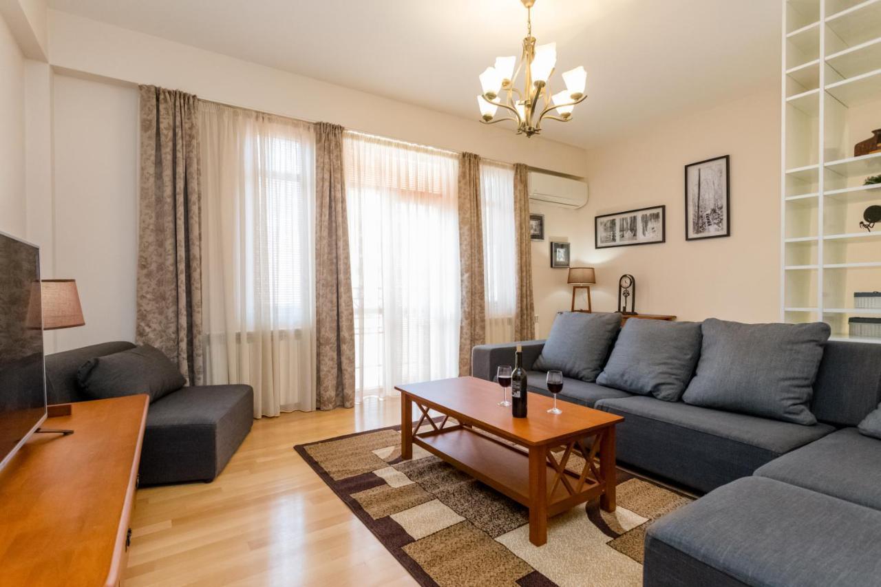 Downtown Two-Bedroom Apartment Ll Tbilisi Buitenkant foto